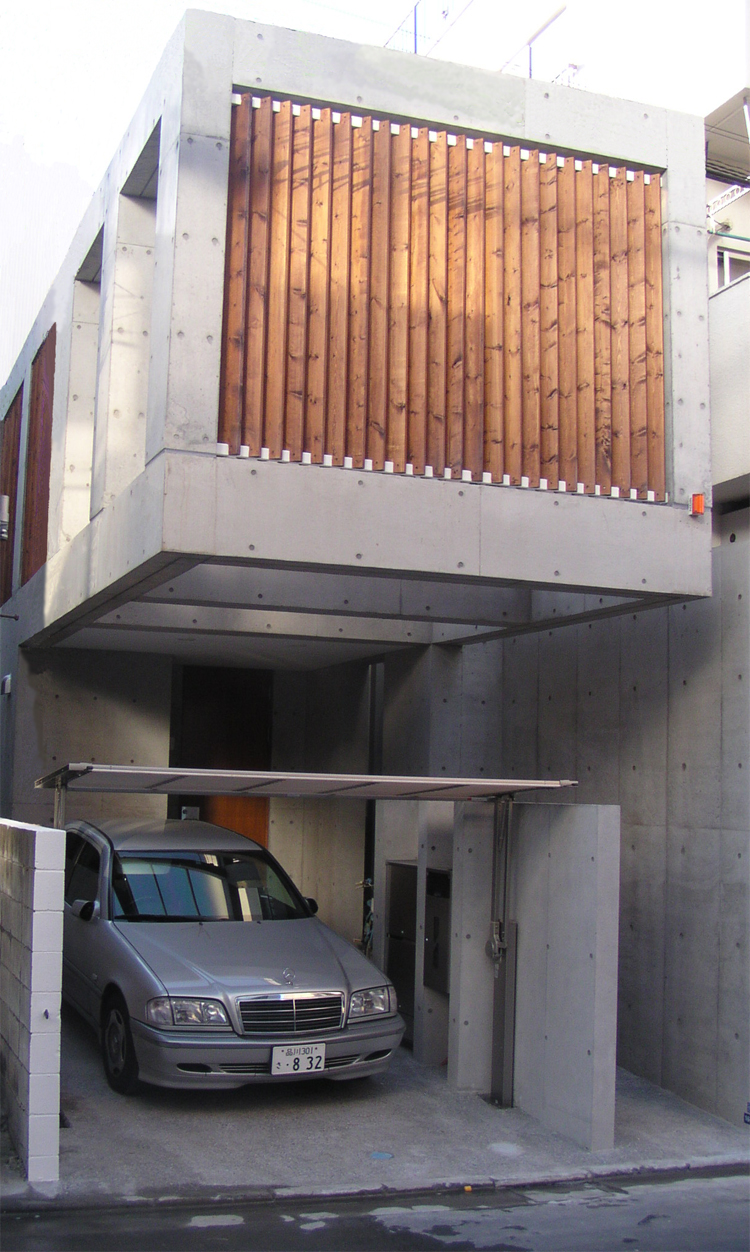 木造+RC造 地上2階建