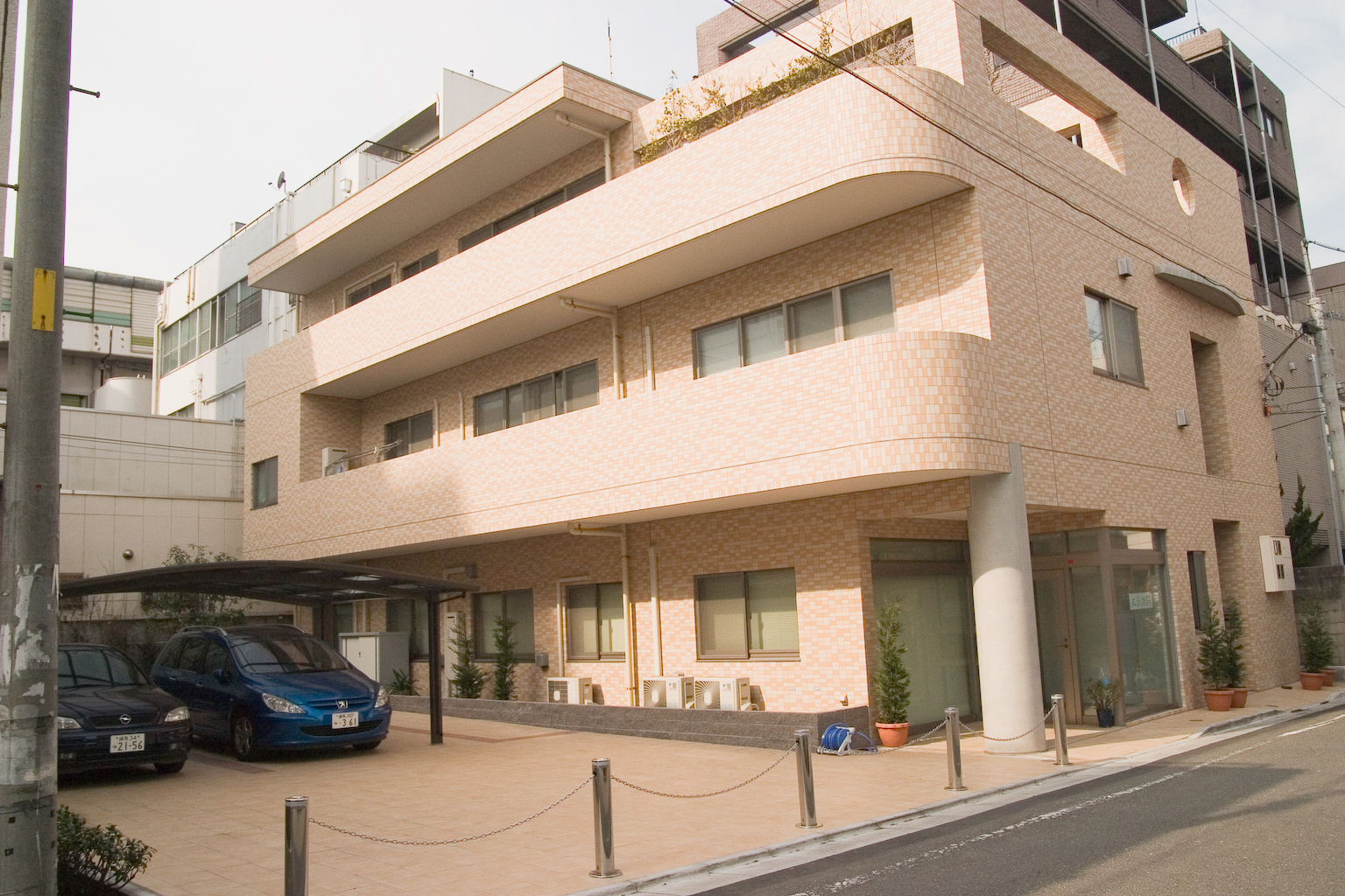 RC造 3階建